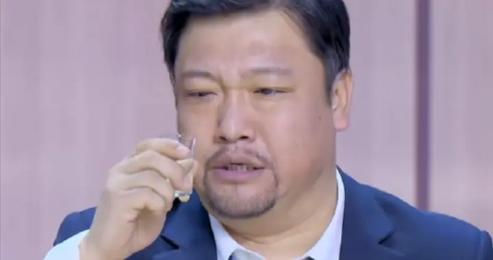 反转来了！饭局爆粗口争议发酵仅1天，贾冰人设崩塌有了新风向