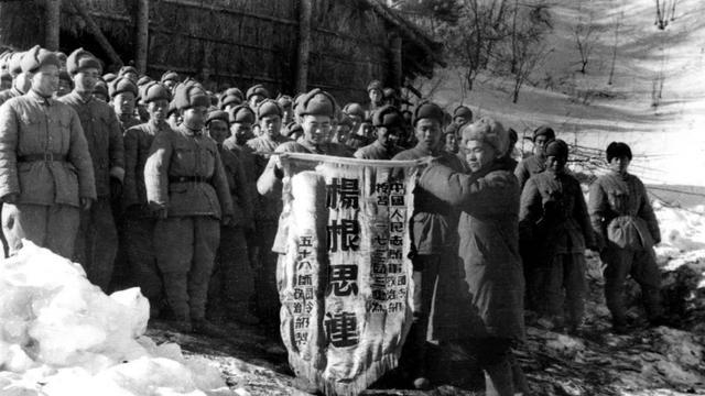 啼钰晓丰：朝鲜战争中，志愿军500人急袭