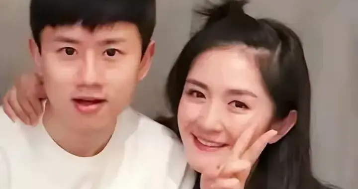 张杰彩排离家，跳跳机场送别后大哭，谢娜一招让女儿破涕为笑