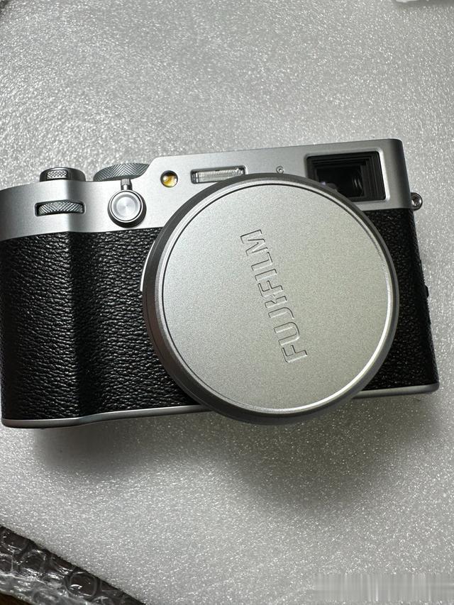 100多万人抢80台相机！富士X100vi速拔草！