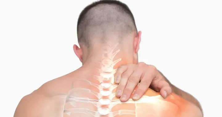 肩膀痛别乱动！教您3步分清肩周炎和肩袖损伤，否则越治越严重