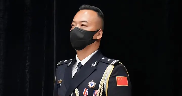 光荣榜上的 "无脸英雄"：缉毒警李金精用 15 年青春守护国门安宁