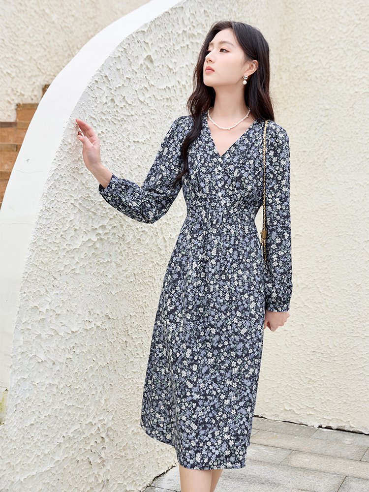 香影法式v领碎花连衣裙女