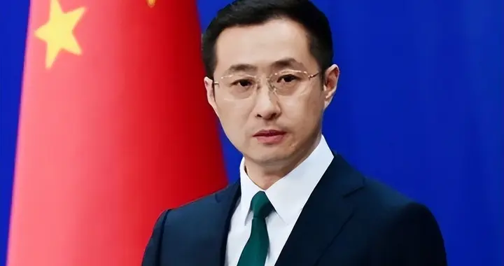 中方制裁通告全球，马尼拉刚回应，菲反对党放话拆除中方建筑