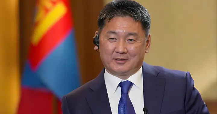 蒙古议长刚从中方回去没几天，总理的位子就落在了他手上