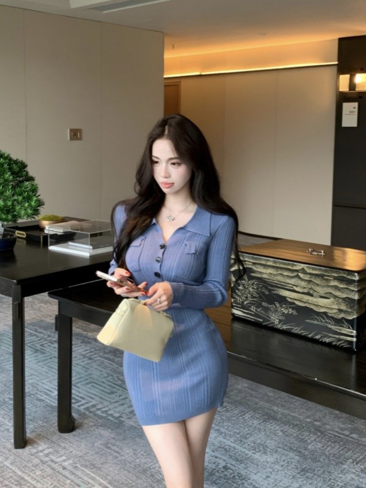 纯欲辣妹蓝色针织长袖连衣裙女