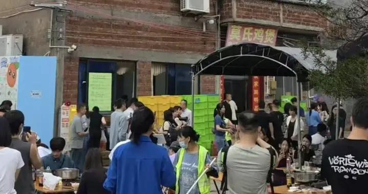 莫氏鸡煲日赚6万：流量狂欢下，小店的甜蜜暴击谁来买单？