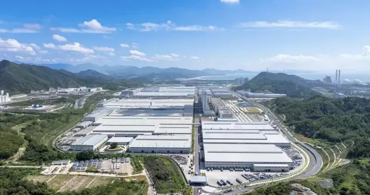 比亚迪扩招4000人的背后，网友：直接证明了我们新能源路线走对了