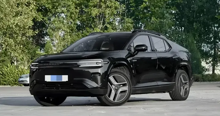 可拓展至4.5㎡空间，长安E07打造移动生活舱