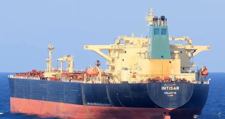 霍尔木兹封锁后，中印抢油大战打成平手，又到了拼家底的时候