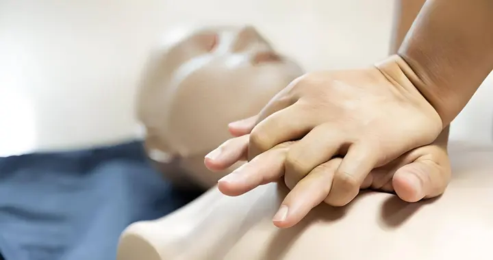 今天国家急救日，这5个急救知识人人都该收藏，关键时刻能救命！