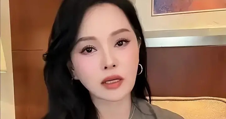 秦昊没想到，妻子伊能静竟会为4岁男童硬刚全网，一句话逆转口碑