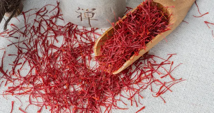 藏红花立大功？医生坦言：常用它泡水，或对这3种疾病有好处？