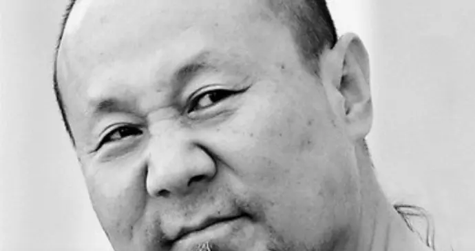 腾格尔：沉迷喝酒、丧尽家财、50岁丧女，最落魄时手里仅剩20万