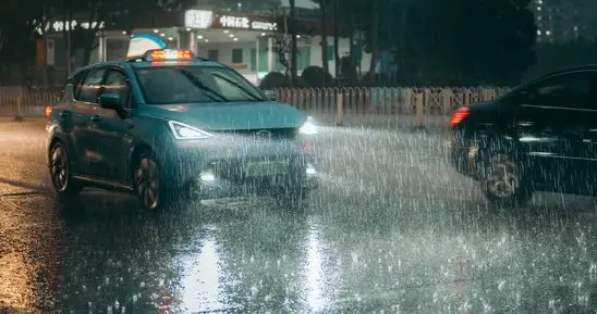 中央气象台继续发布暴雨蓝色预警！十余省区市今明有大到暴雨