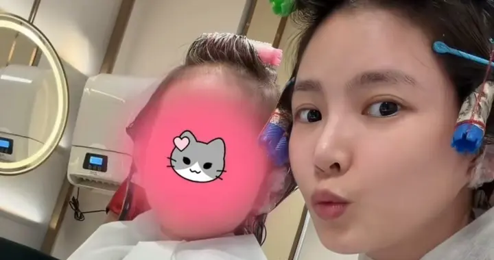 王灿回应女儿烫发争议，自认考虑不周，坦言孩子小不宜接触化学品
