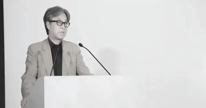 中国当代艺术的基本范式都是西方舶来的，不是中国原创的
