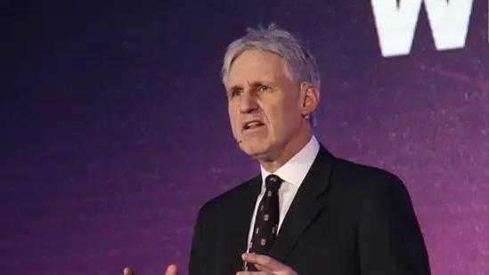 寒塘渡鹤影VoKI：一位美国教授告诉他的