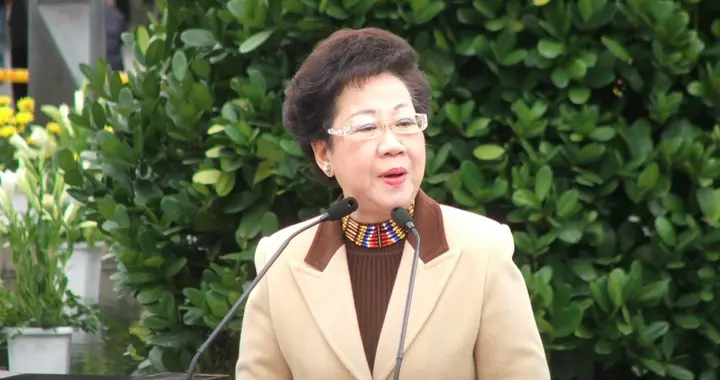 吕秀莲为首的绿营人士，集体呼吁两岸统一，给赖当局敲响警钟