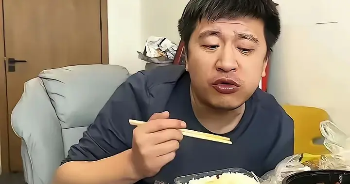 经常熬夜加班的打工人，别怕，猝死前1个小时身体会有哪些警告？