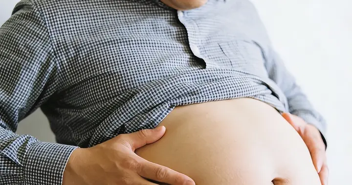 警惕肠梗阻！长期有这3种饮食方式，肠道很容易“堵死”