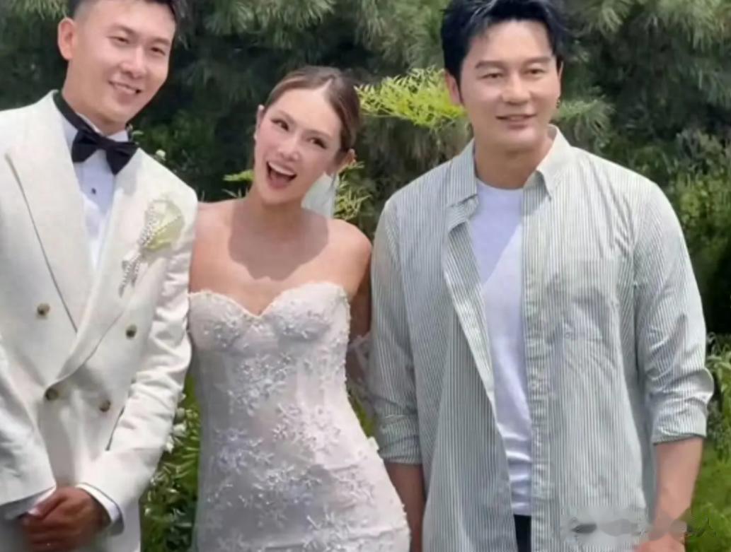 恭喜！李晨网红妹妹李可馨大婚，新郎是韩景枫发小，豪掷十万礼金