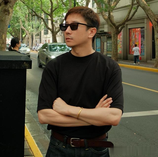 男人过了50岁，比变老更可怕是出现这3种“特征”，油腻又没气质