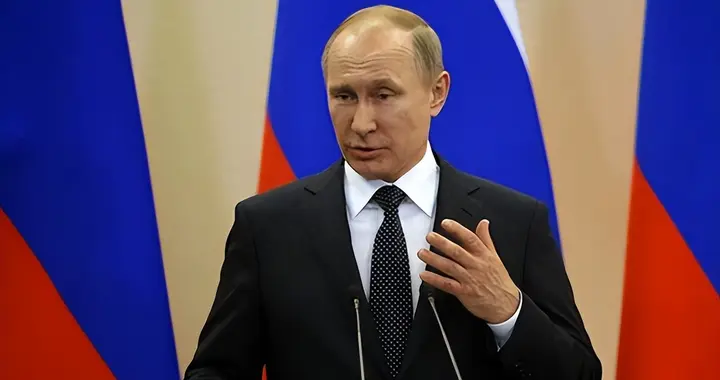 普京放话“愿意会谈”，泽连斯基连夜表态：俄乌大结局，真的近了