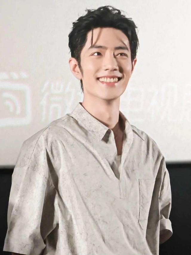 很少会有人可以爆火两次，但是凭演技突破顶流束缚的肖战可以！