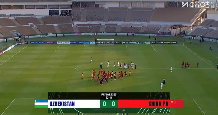 李昊 8 扑救 + 扑点封神，U23 国足 0 丢球闯四强，22 年圆梦创历史