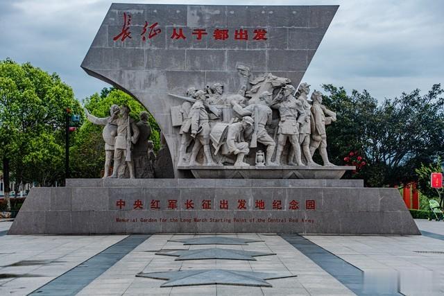 艰苦奋斗，走出困境——回归艰辛生活是民族的未来