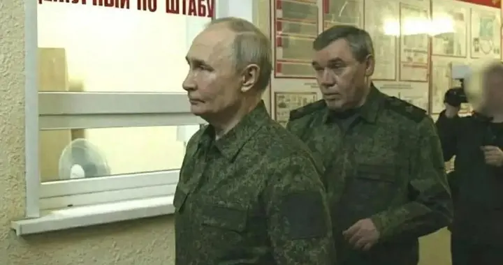 俄总统突穿军装，释放信号，接下来怎么走