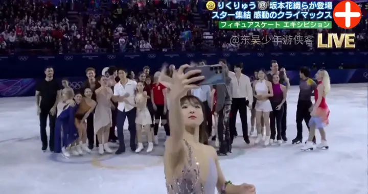 坂本花织表演时间自拍并发布大合照粉丝们纷纷反应