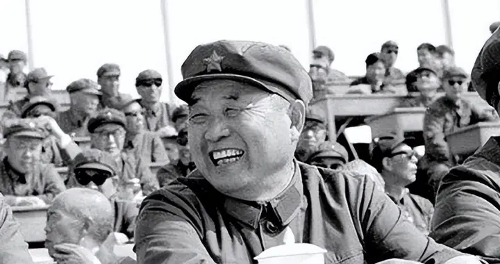 1968年十二中全会周恩来报分组名单，毛泽东问：谁是李德生？