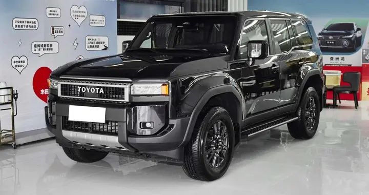 搭载2.4T发动机，可选5座和6座，25款丰田普拉多值得入手吗？