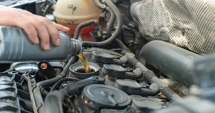 开车14年后才明白：保养不是勤换机油就可以的，都是吃亏换的经验