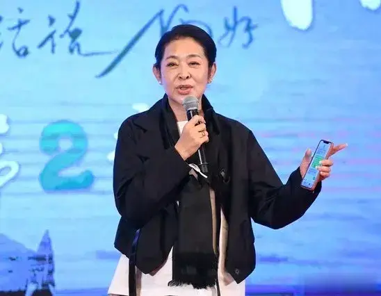 一路繁花堪称娱乐界的王炸，竟然因为这一个人