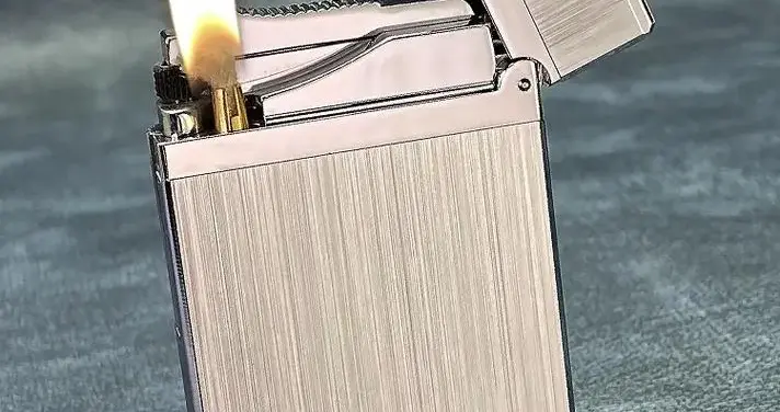 香烟又被关注！医生研究发现：抽得越多，寿命或越短？告诉你真相