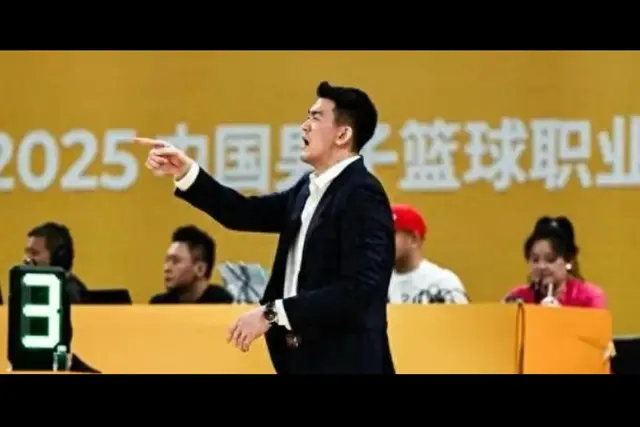 浙江广厦夺得CBA总决赛首胜，“独臂英雄”功不可没