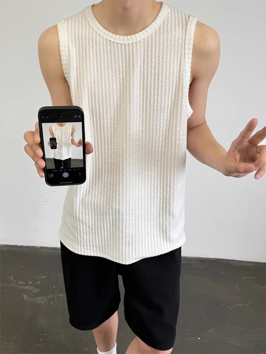 白色肌理感坑条背心男夏季慵懒风健身运动坎