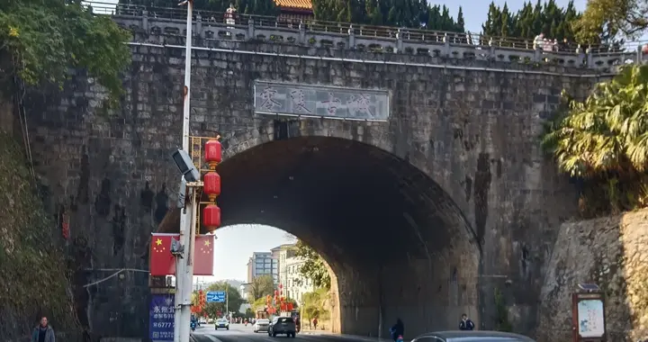 唐蕾永州夺冠每人送一辆车的承诺的视频 靠口碑在卖车方面赚钱了吗