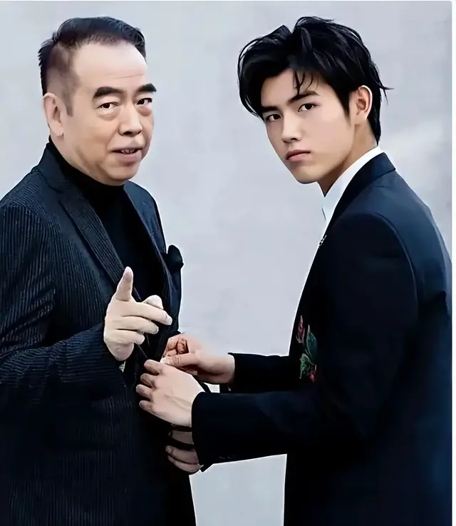 这8对明星竟然是父子关系，藏得也太深了吧，站在一起才恍然大悟