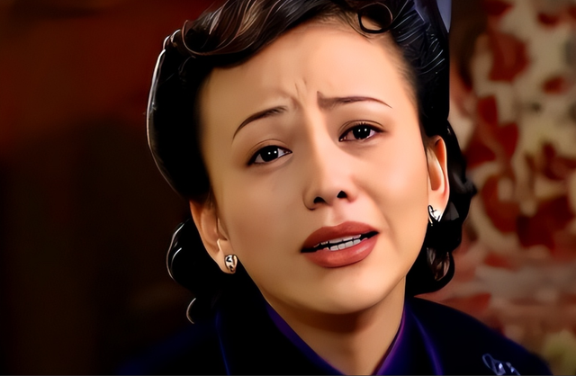 54岁王琳自曝“家丑”，被17岁儿子打的牙出血，承认自己水性杨花