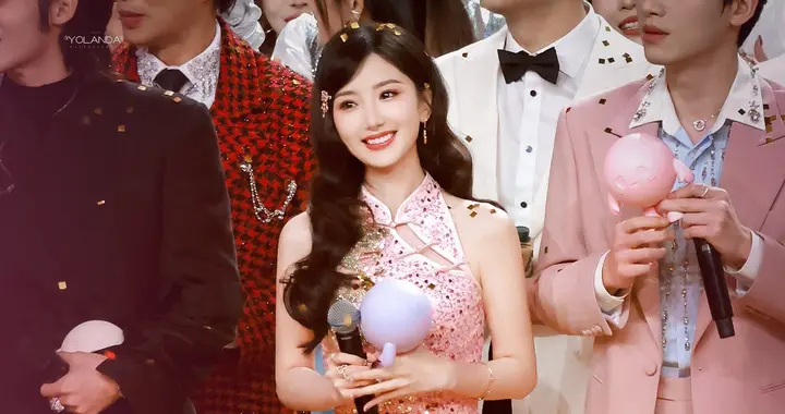 毛晓彤｜东方卫视跨年晚会饭拍，国泰民安的美