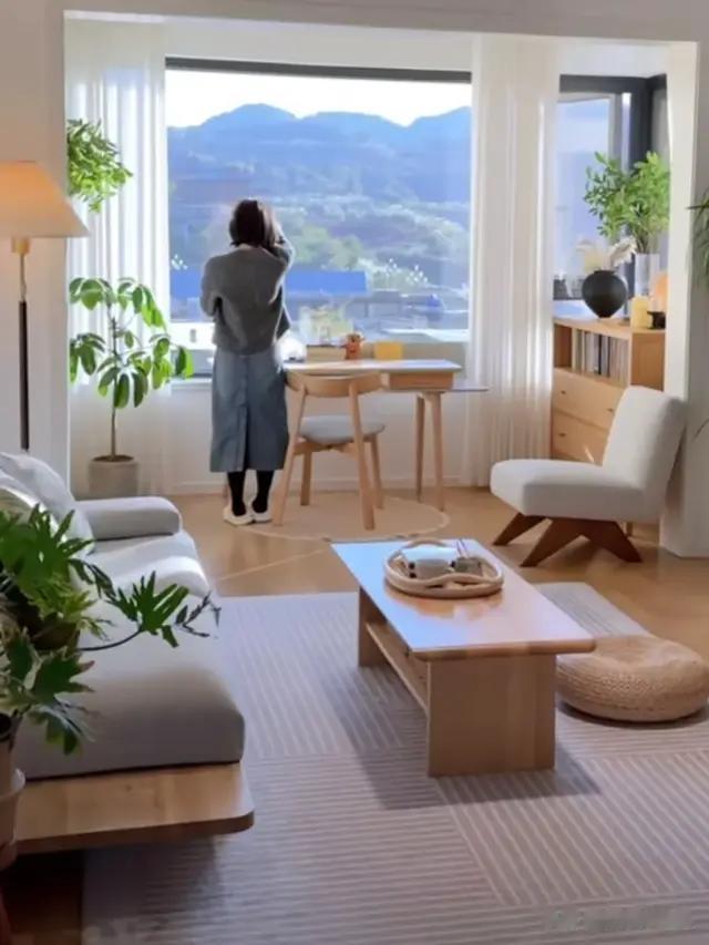 我54岁，突然发现，绝经后越来越好看的女人，都有五个特质，很准