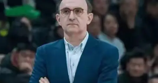 CBA常规赛第二阶段，各队实力分档。北京男篮退出争冠行列。