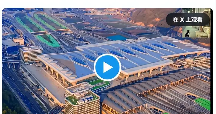马斯克晒中国高铁站，3年建成122万平方米，中国基建再震惊世界