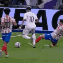 赵一闪专栏：姆巴佩也是被维尼修斯上身了！