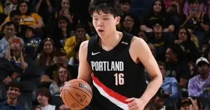 6分7板！杨瀚森已赢得主帅信任！