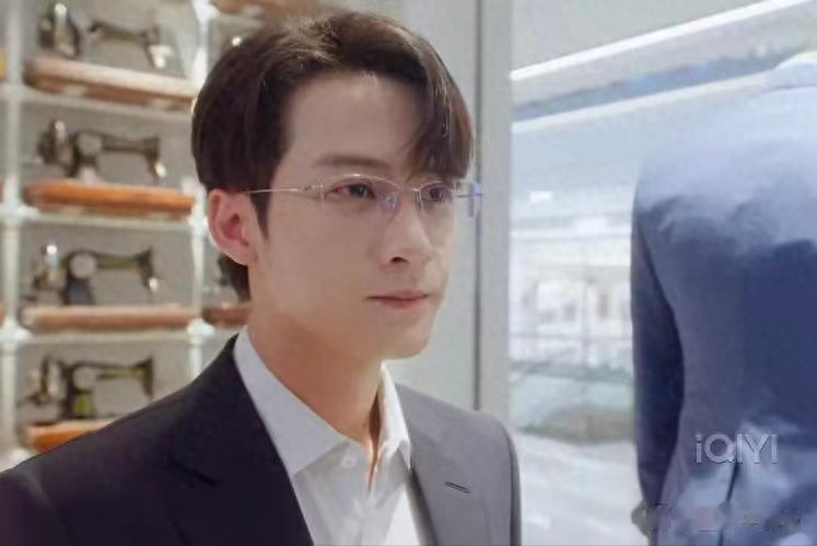 一颗老鼠屎毁一锅汤！《爱情有烟火》他成唯一败笔，演戏真别扭